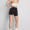 Smørblød, stroppet crop-top
