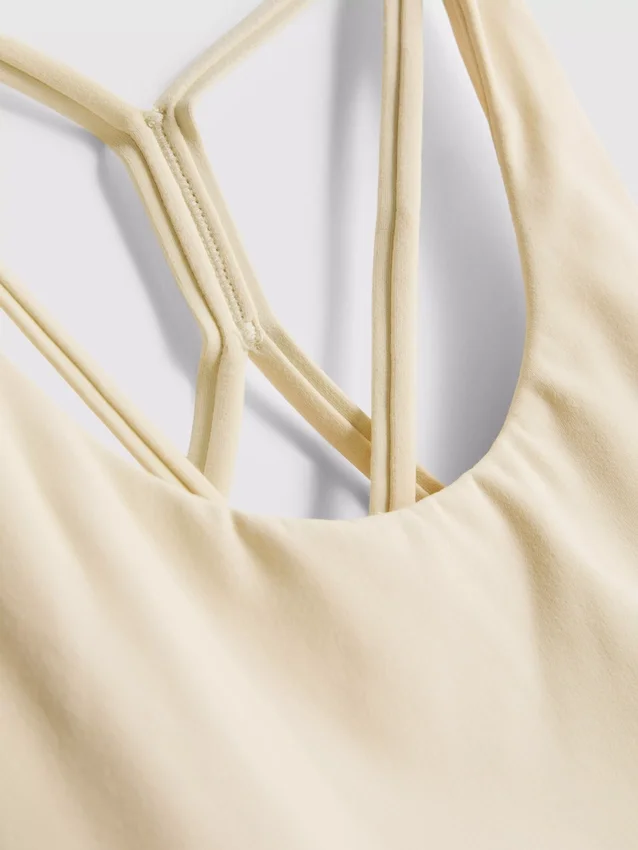 Smørblød, stroppet crop-top