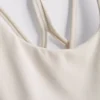Smørblød, stroppet crop-top