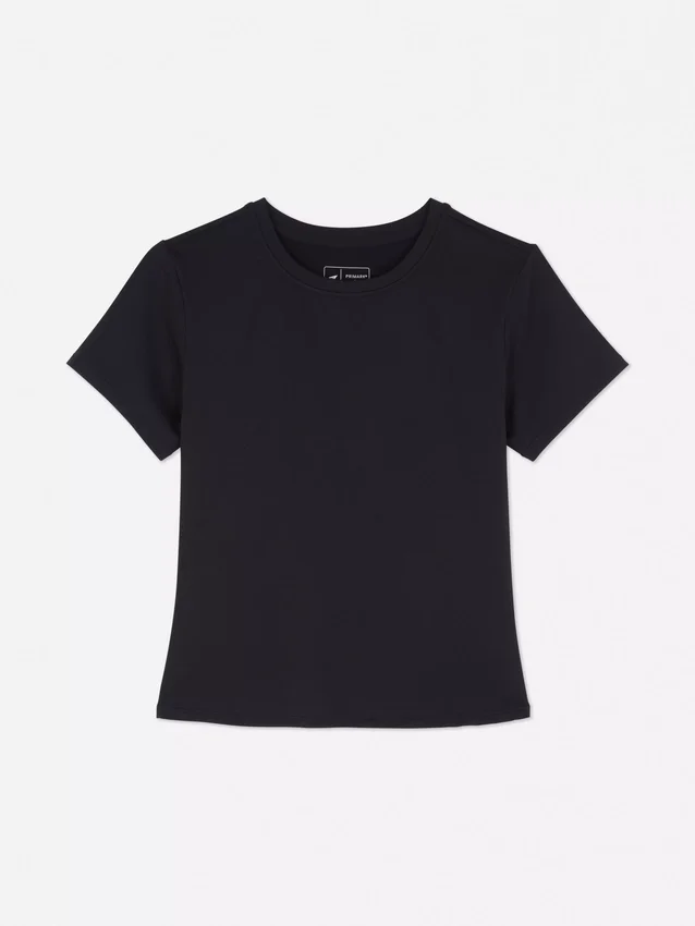 Smørblød, tætsiddende T-shirt