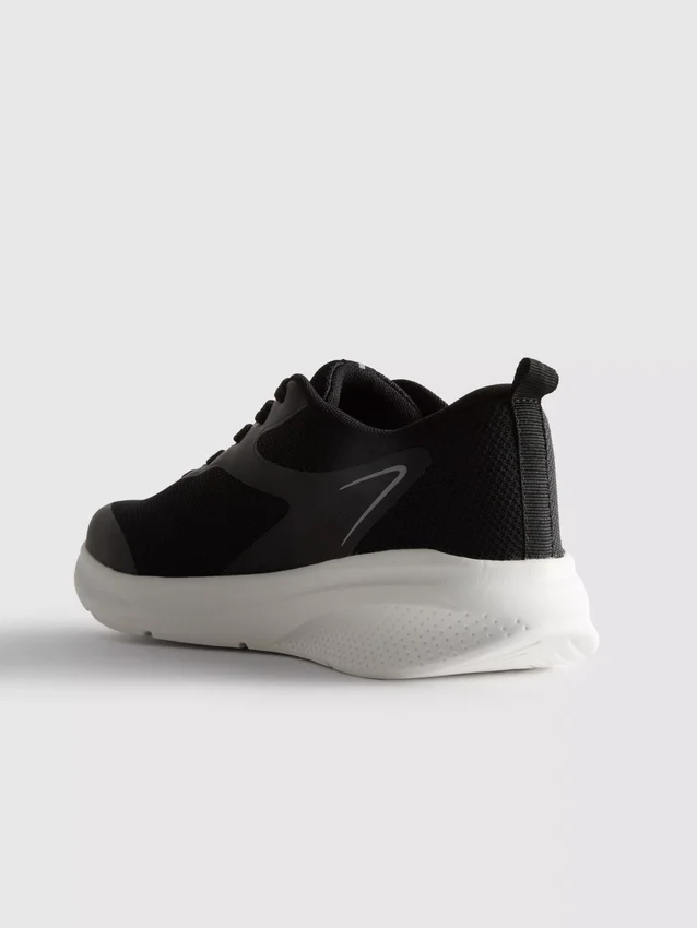 Sneakers i aktivt mesh