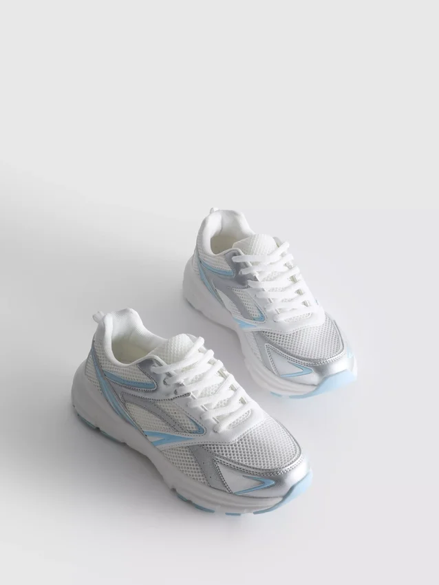 Sneakers i groft mesh