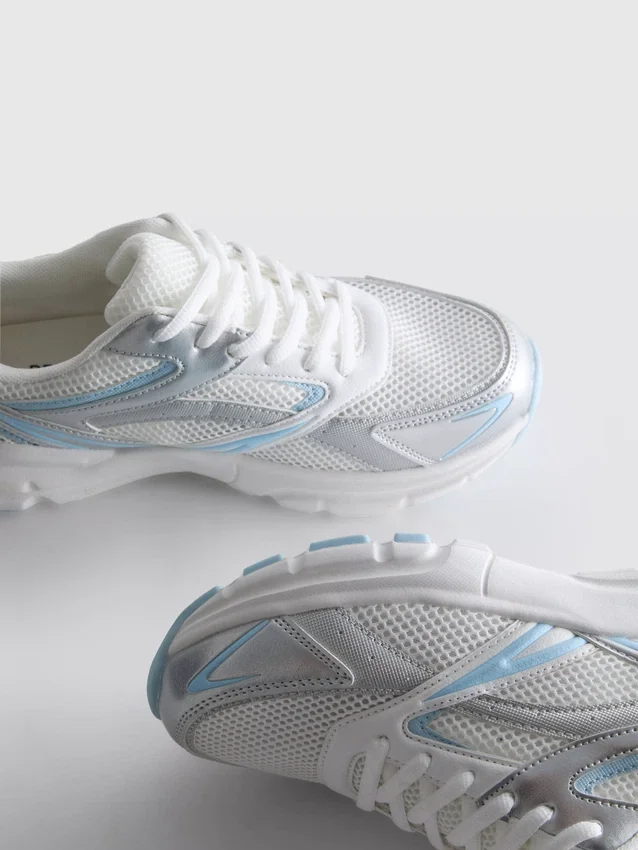 Sneakers i groft mesh