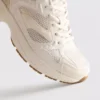 Sneakers med store mesh-paneler