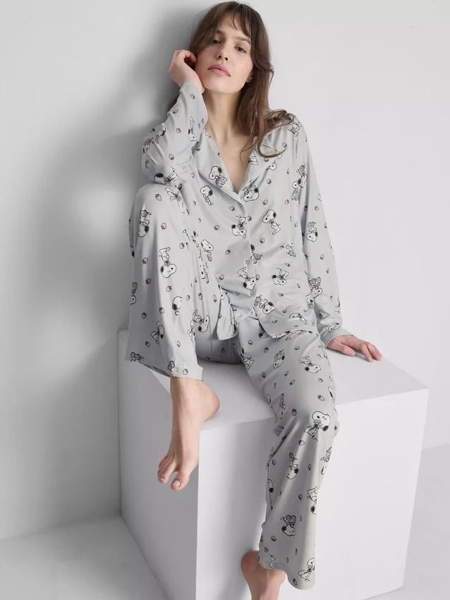 Snoopy-pyjamasser i boyfriend-stil med grafisk print