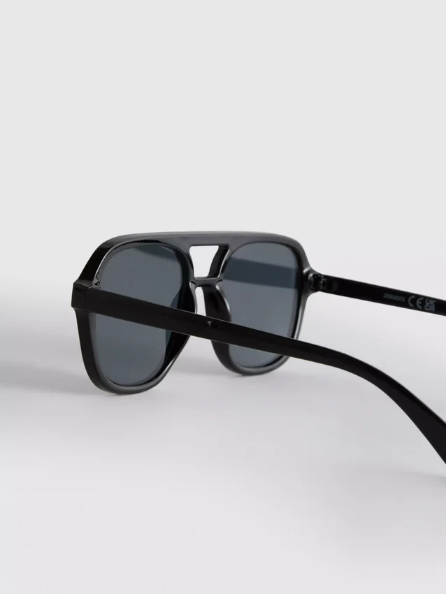 Solbriller i aviator-stil