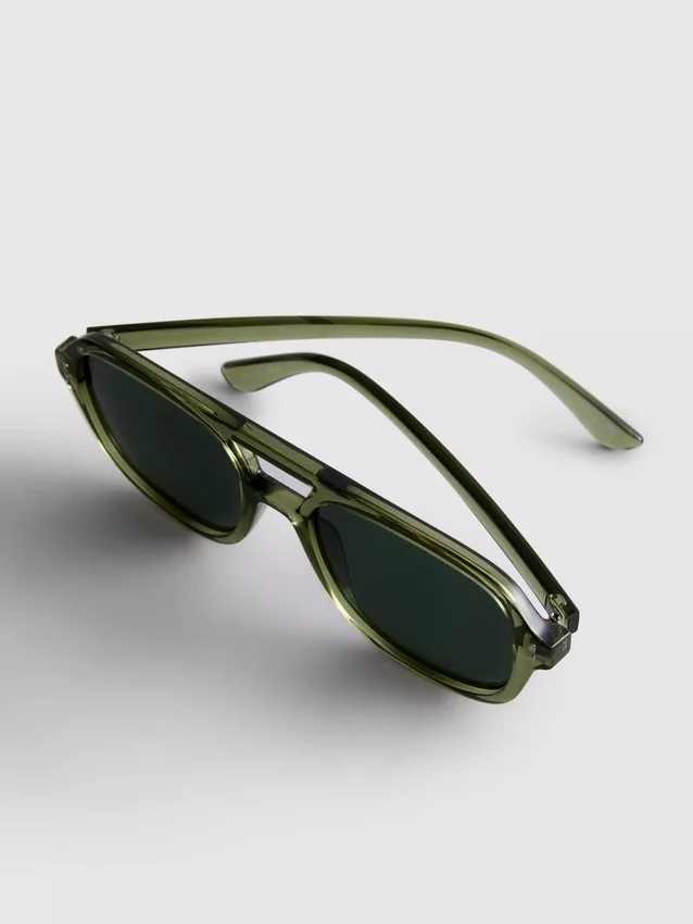 Solbriller i aviator-stil