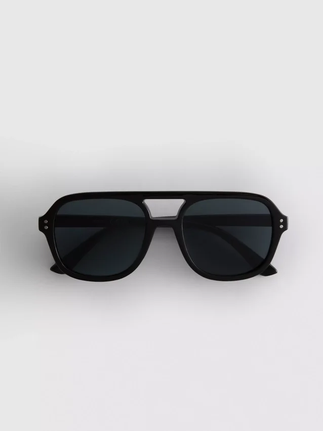 Solbriller i aviator-stil