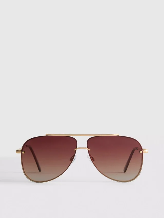 Solbriller i aviator-stil af metal