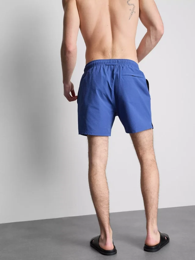 Strandshorts med struktur