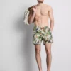 Strandshorts med struktur i jungle-design