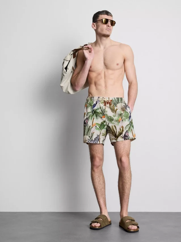 Strandshorts med struktur i jungle-design