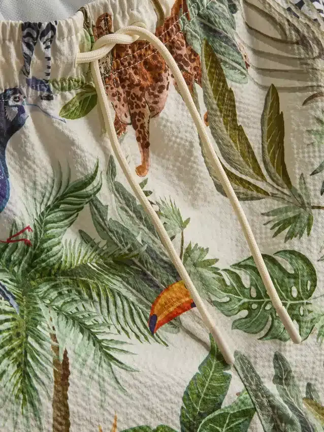 Strandshorts med struktur i jungle-design