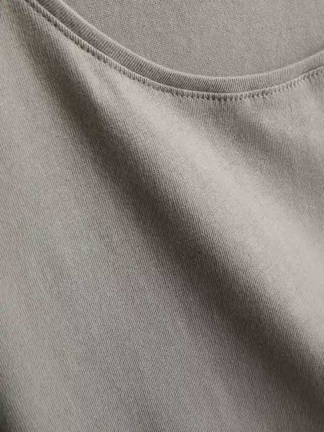 Stretch-tanktop med højt bomuldsindhold