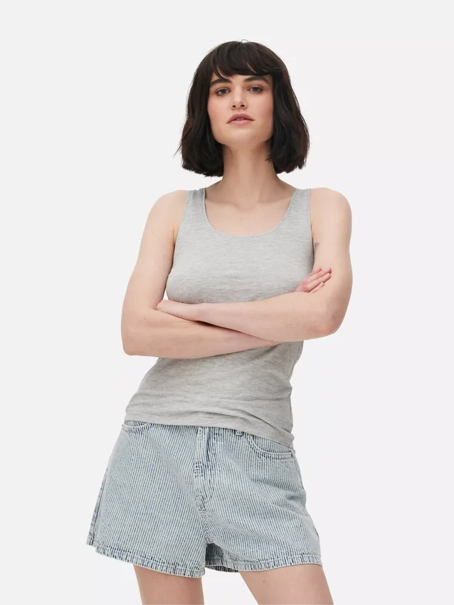 Stretch-tanktop med rund halsudskæring