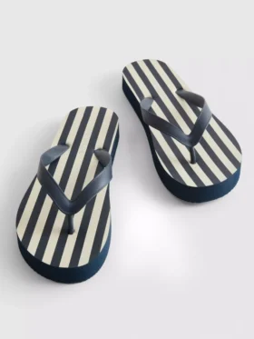 Stribede flip-flops med flad sål