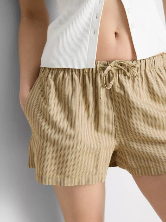 Stribede oxford-shorts med høj talje
