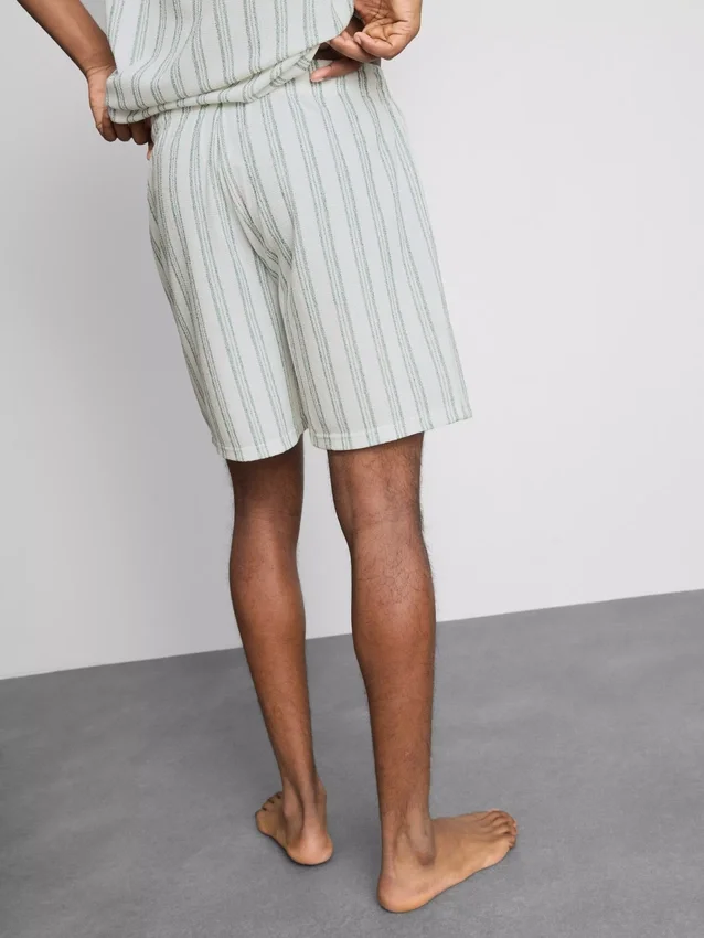 Stribede pyjamasser-shorts