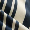 Stribet bluse med spids nedkant