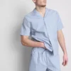 Stribet pyjamaskjorte med knapper