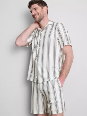Stribet pyjamasskjorte