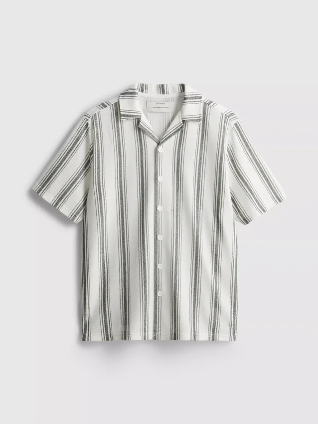 Stribet pyjamasskjorte