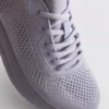 Strikkede sneakers med snørebånd