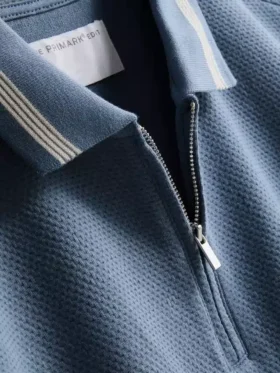 Strikket poloshirt med struktur og lynlås i halsen