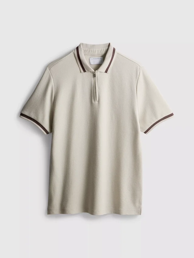 Strikket poloshirt med struktur og lynlås i halsen