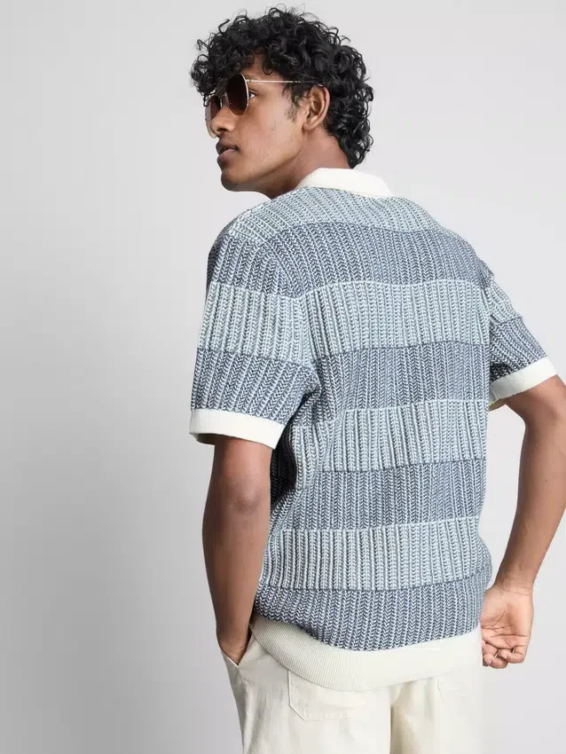 Strikket poloshirt med strukturerede striber