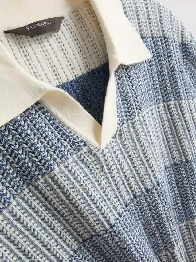 Strikket poloshirt med strukturerede striber