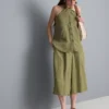 Struktureret halterneck-top med knapper