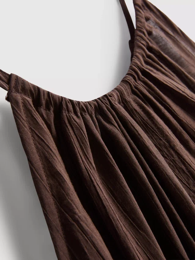 Struktureret halterneck-trapezbluse