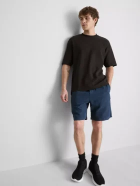 Struktureret, kasseformet T-shirt