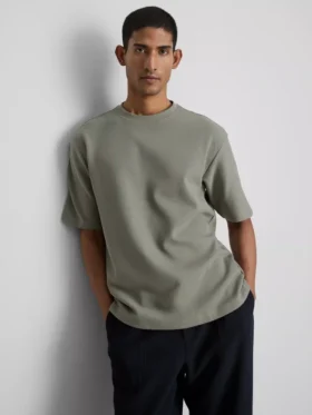Struktureret, kasseformet T-shirt
