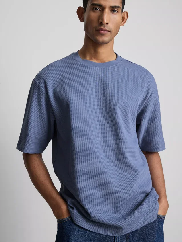 Struktureret, kasseformet T-shirt