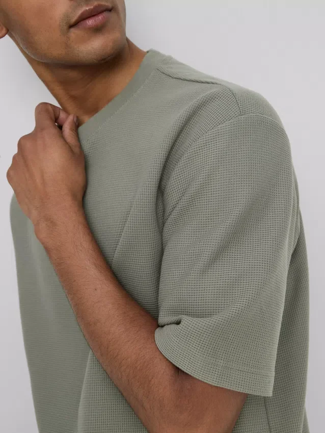 Struktureret, kasseformet T-shirt