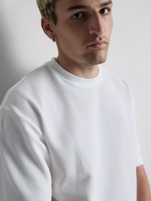 Struktureret, kasseformet T-shirt