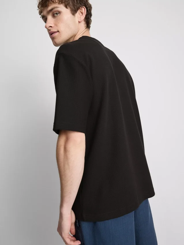 Struktureret, kasseformet T-shirt