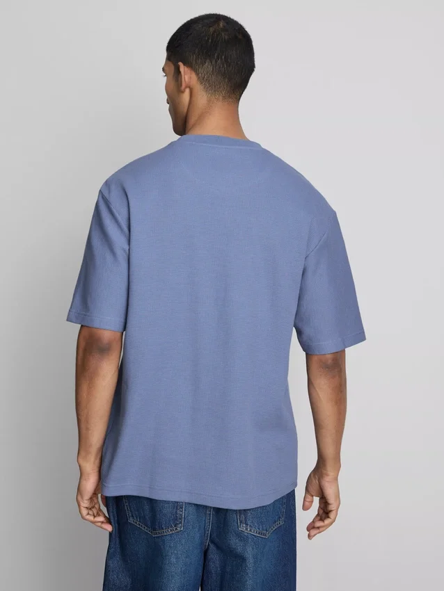 Struktureret, kasseformet T-shirt