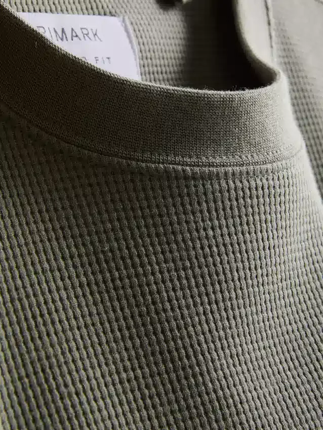 Struktureret, kasseformet T-shirt