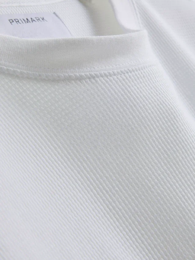 Struktureret, kasseformet T-shirt