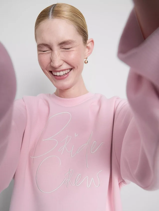 Sweatshirt med slogan til brudepigerne