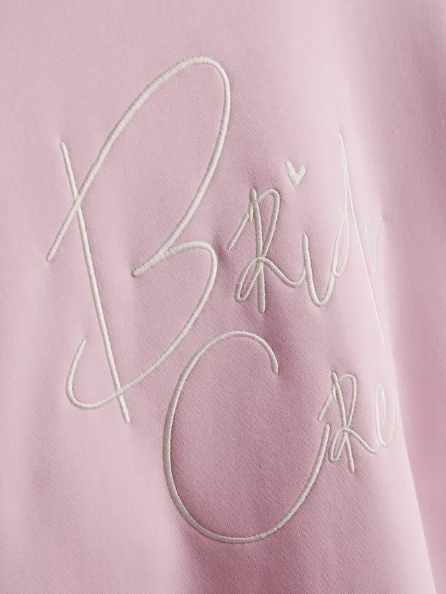 Sweatshirt med slogan til brudepigerne