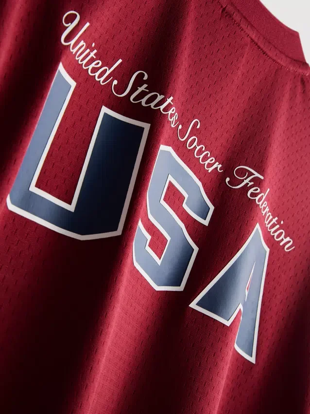 T-shirt i netstof fra USA