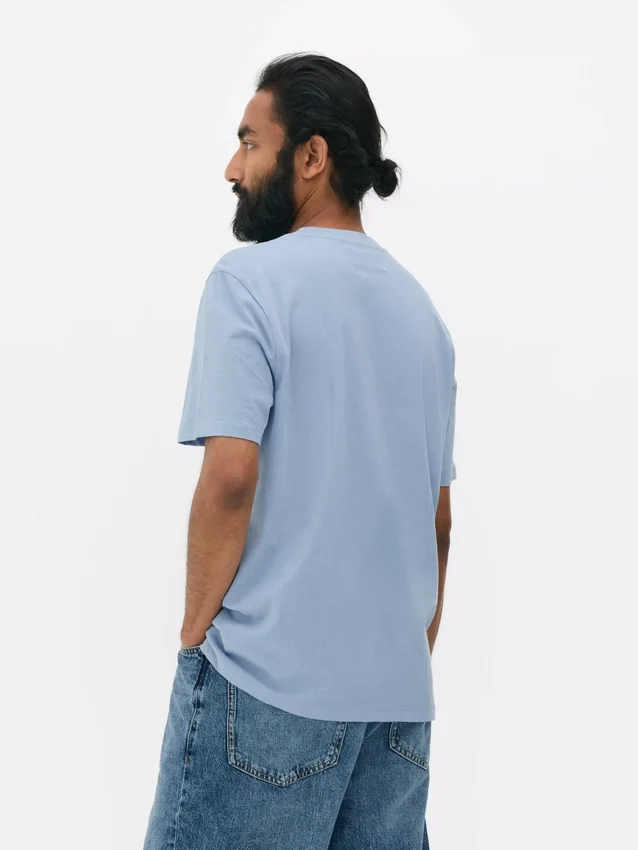 T-shirt med almindelig pasform