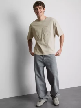 T-shirt med Appliqua-nummer
