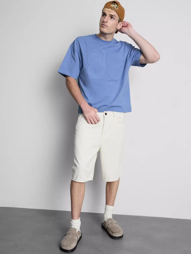 T-shirt med Appliqua-nummer