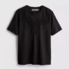 T-shirt med blonderindsats