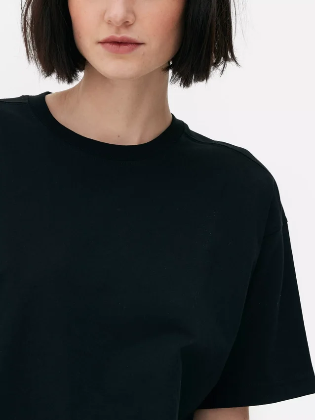 T-shirt med boxy pasform